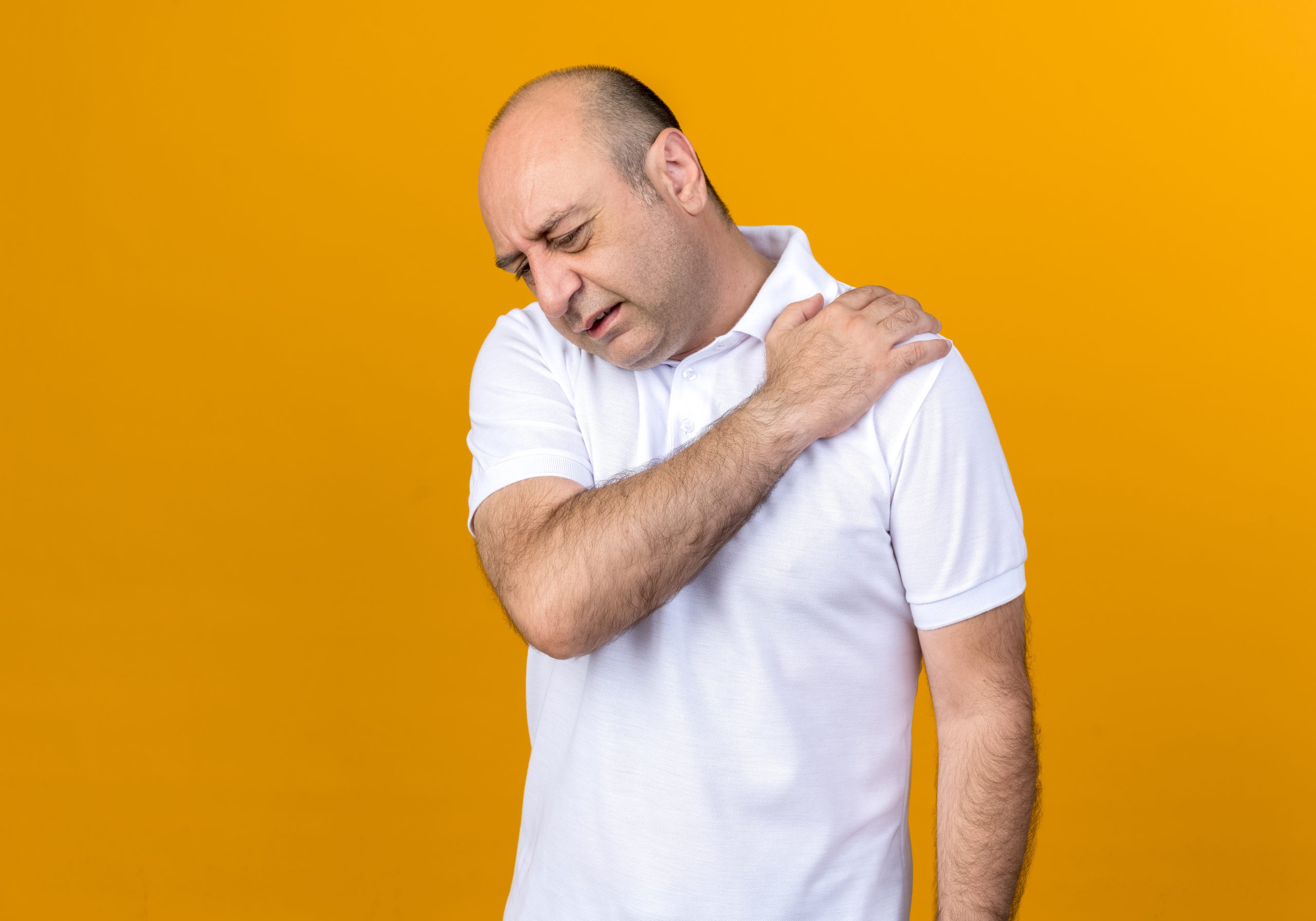 O que causa tendinite no ombro? Entenda para prevenir